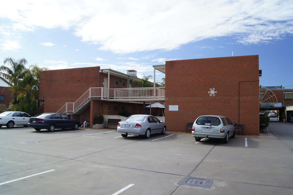 Central Yarrawonga Motor Inn Exterior photo