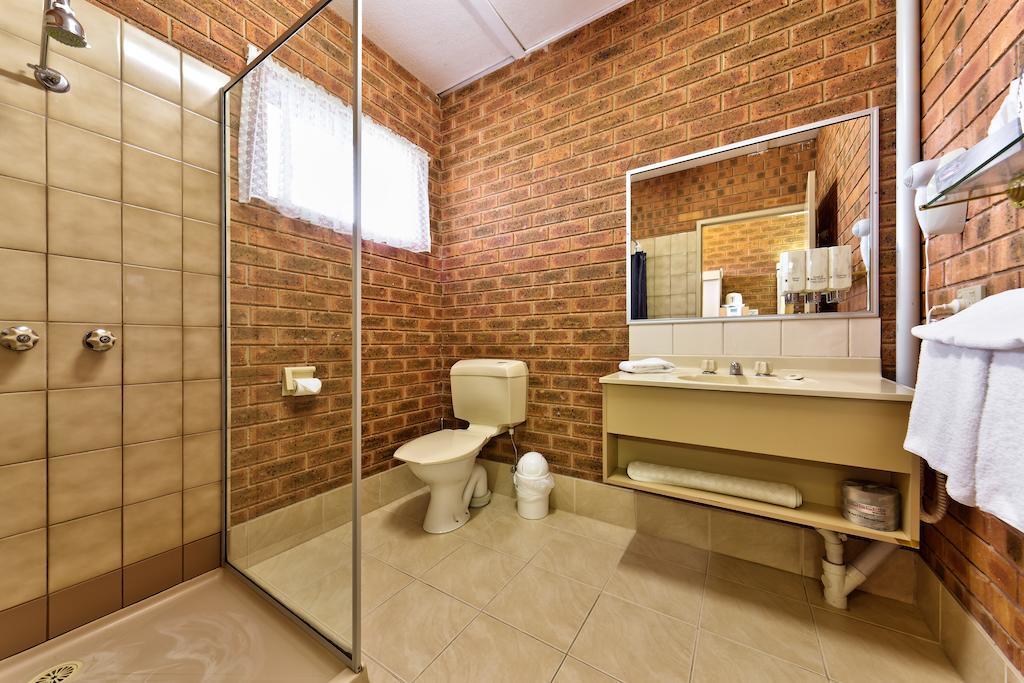 Central Yarrawonga Motor Inn Room photo